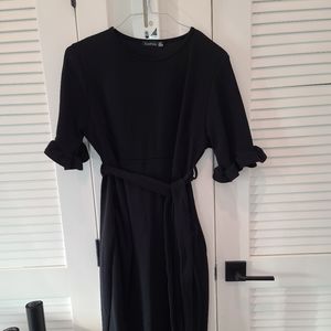 Boohoo black dress - like new condition
